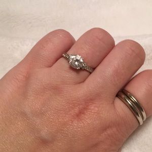 14K white gold CZ ring